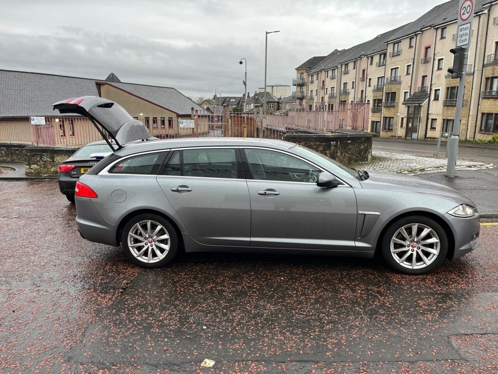 Used Jaguar XF 2015 for sale - 77153126: Photo 28