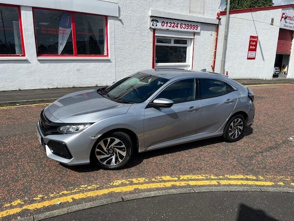 Used Honda Civic 2018 for sale - 71148791: Photo 1