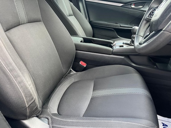 Used Honda Civic 2018 for sale - 71148791: Photo 25