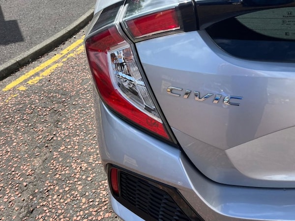 Used Honda Civic 2018 for sale - 71148791: Photo 7