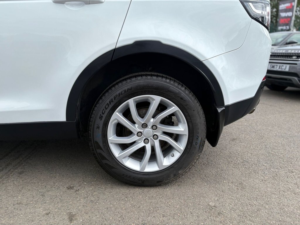 Used Land Rover Discovery Sport 2018 for sale - 77152909: Photo 11