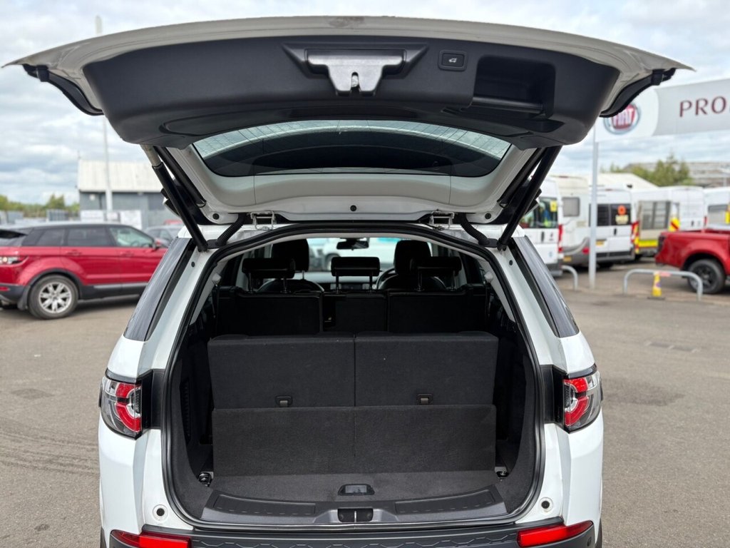 Used Land Rover Discovery Sport 2018 for sale - 77152909: Photo 12