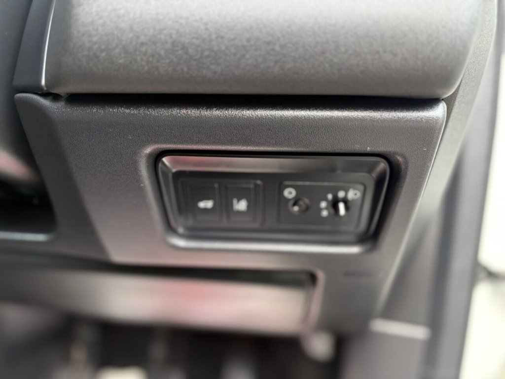 Used Land Rover Discovery Sport 2018 for sale - 77152909: Photo 18