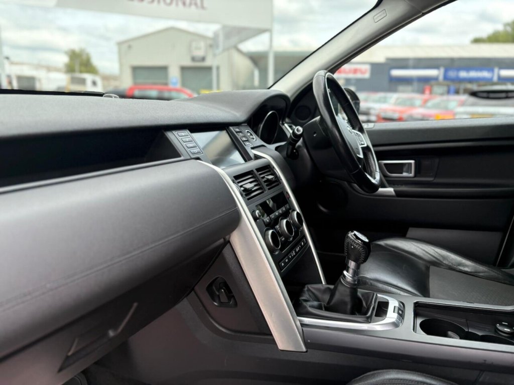 Used Land Rover Discovery Sport 2018 for sale - 77152909: Photo 29