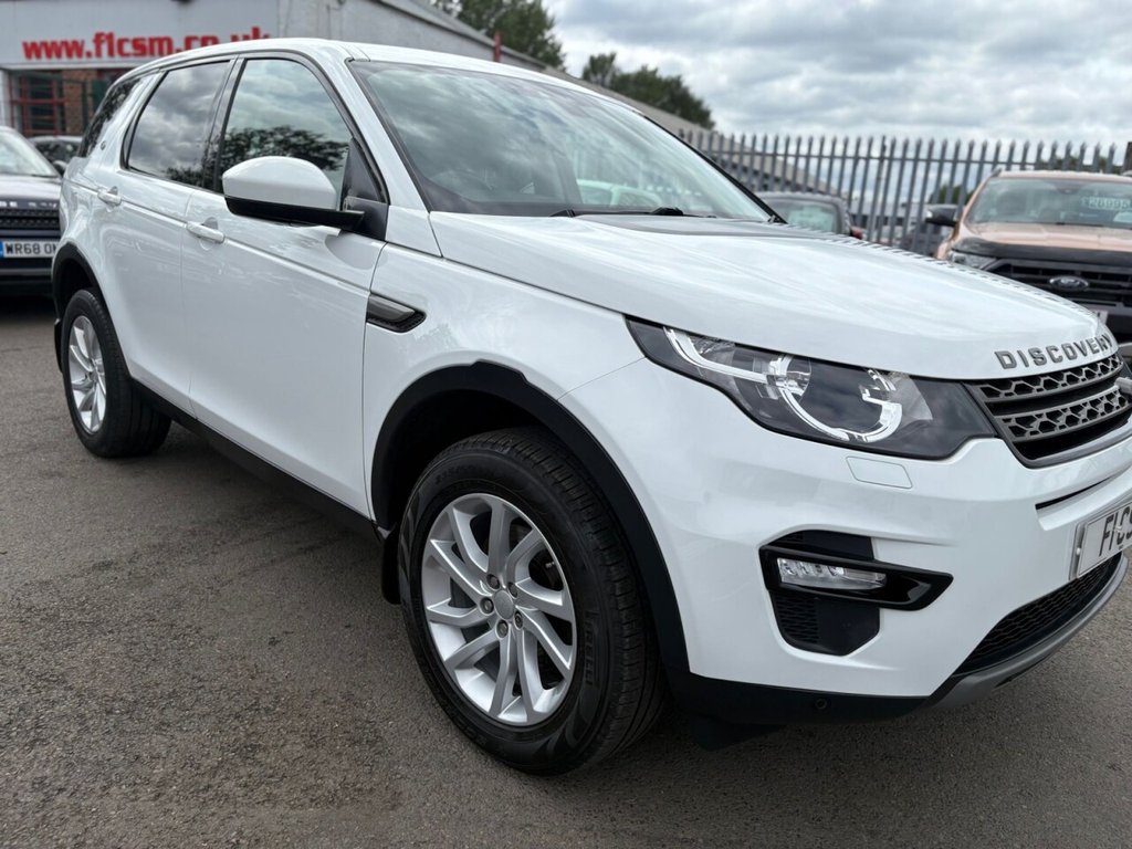 Used Land Rover Discovery Sport 2018 for sale - 77152909: Photo 3