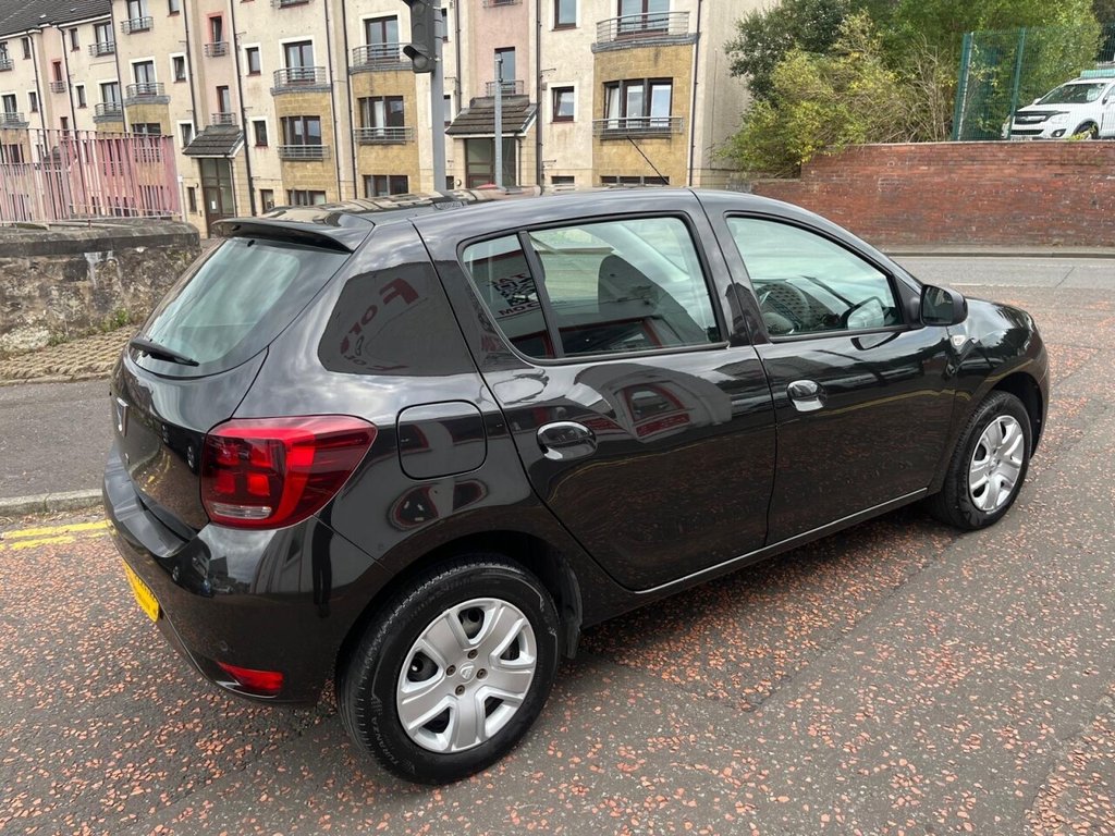 Used Dacia Sandero 2020 for sale - 76162747: Photo 3