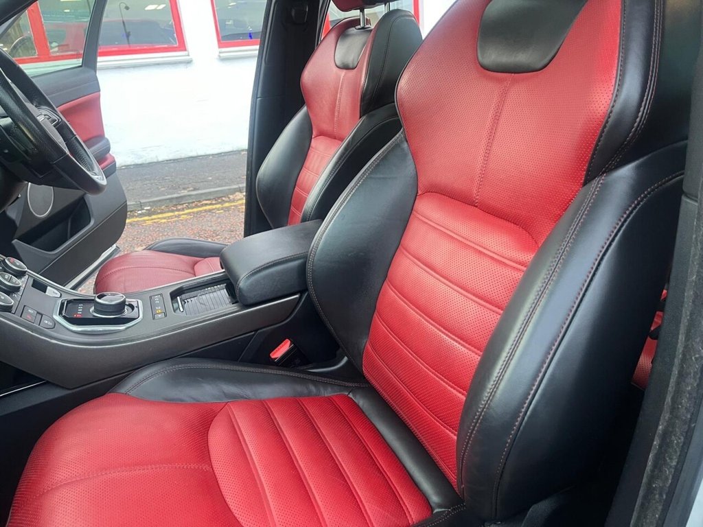 Used Land Rover Range Rover Evoque 2018 for sale - 76496105: Photo 11