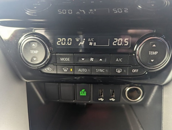 Used Mitsubishi Eclipse Cross 2018 for sale - 71200297: Photo 25