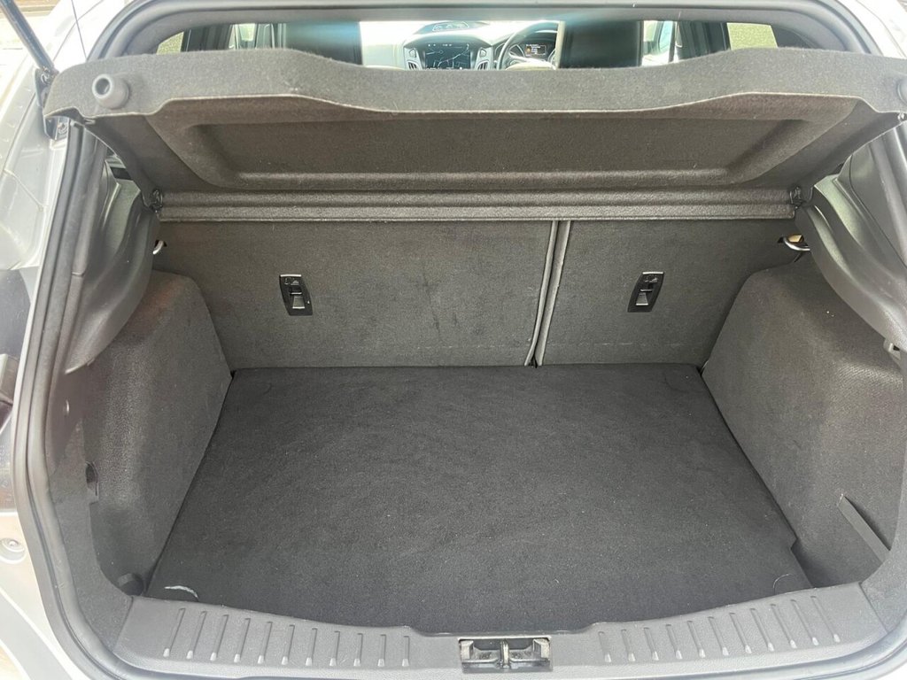 Used Ford Focus 2017 for sale - 76297085: Photo 15