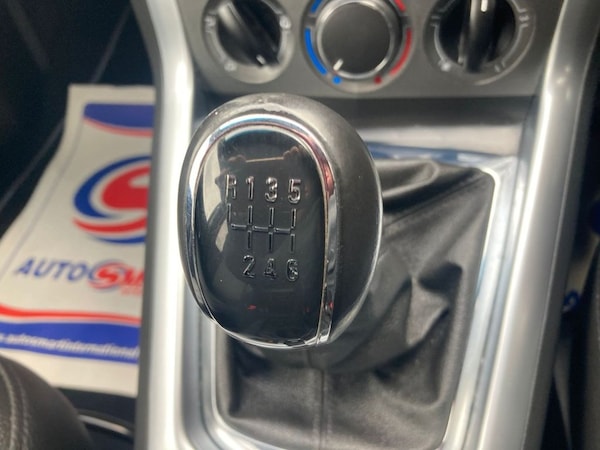 Used Vauxhall Antara 2015 for sale - 63118216: Photo 24