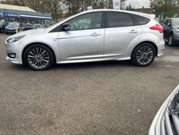 Used Ford Focus 2017 for sale - 68956240: Photo