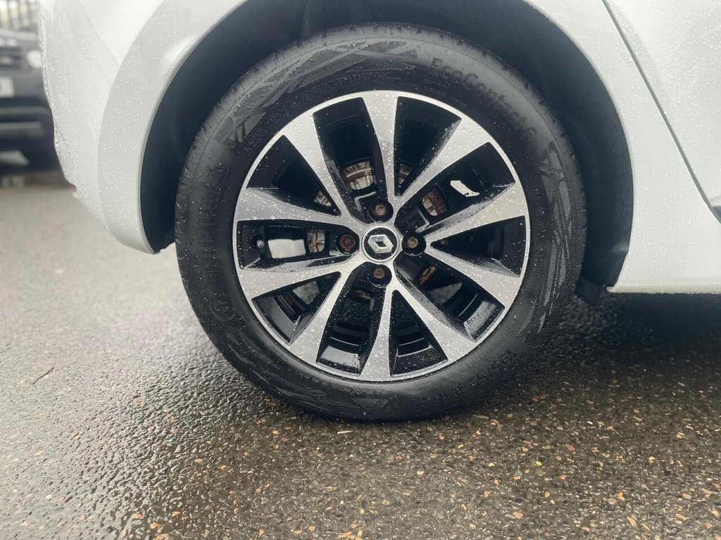 Used Renault Clio 2022 for sale - 77355711: Photo 11