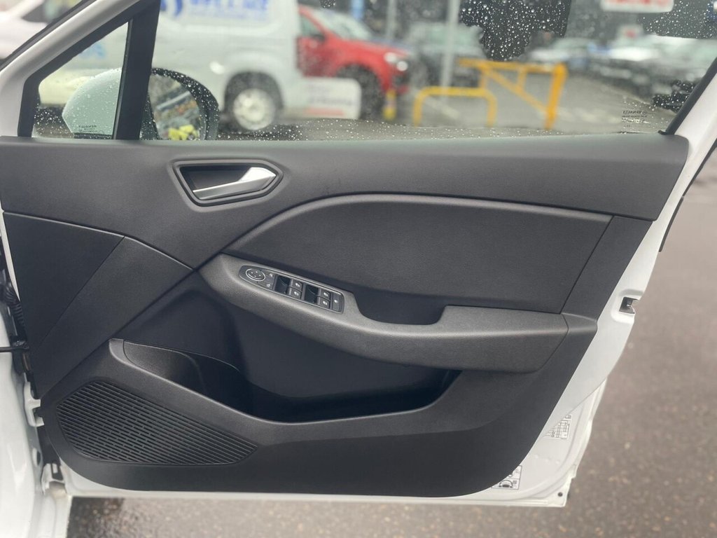 Used Renault Clio 2022 for sale - 77355711: Photo 16