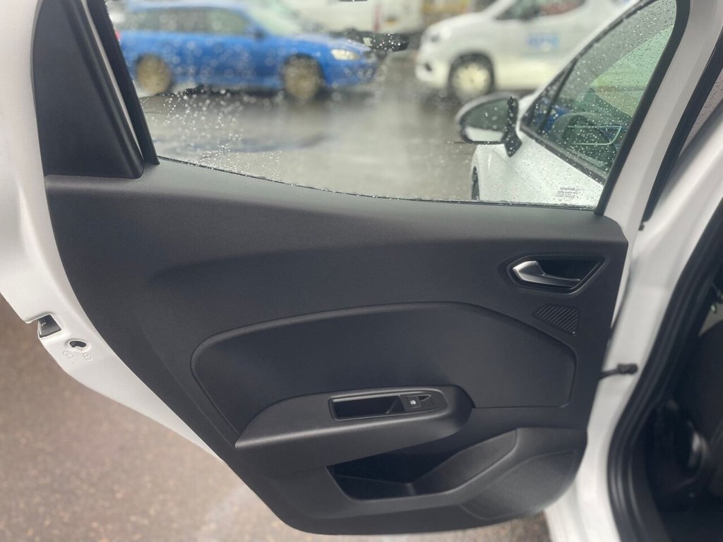 Used Renault Clio 2022 for sale - 77355711: Photo 29