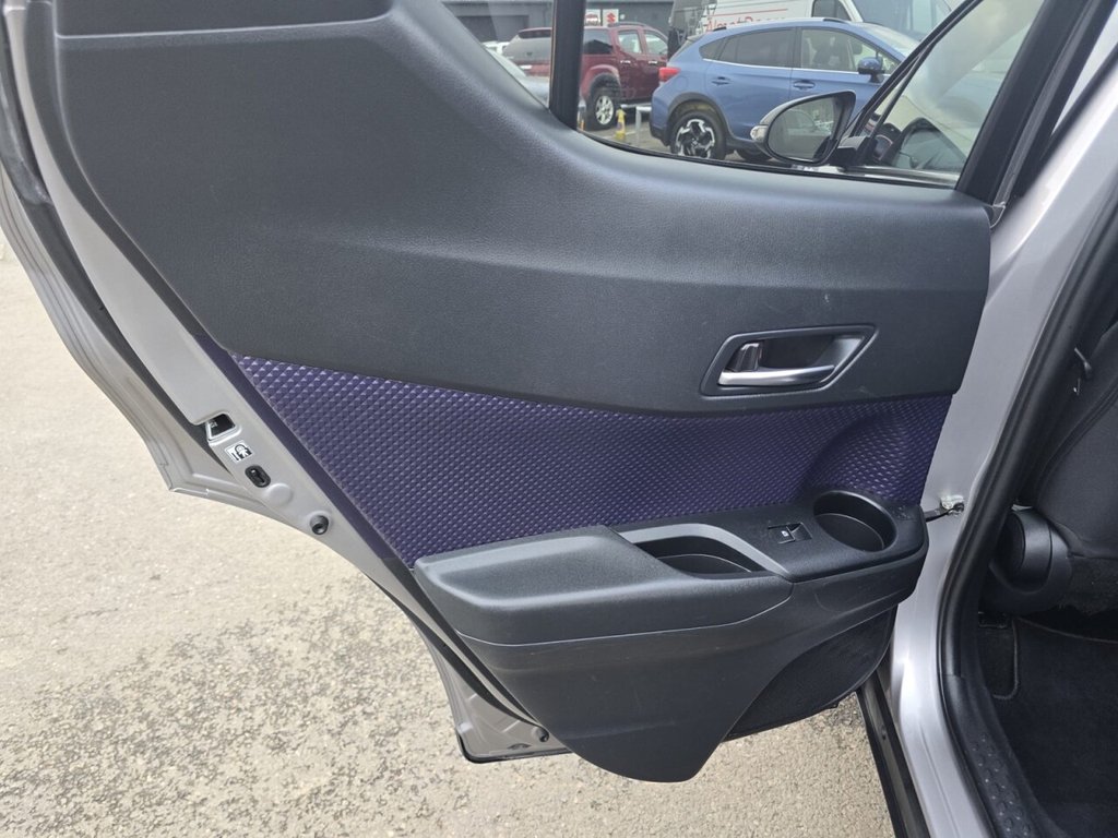 Used Toyota C-HR 2018 for sale - 76163559: Photo 30