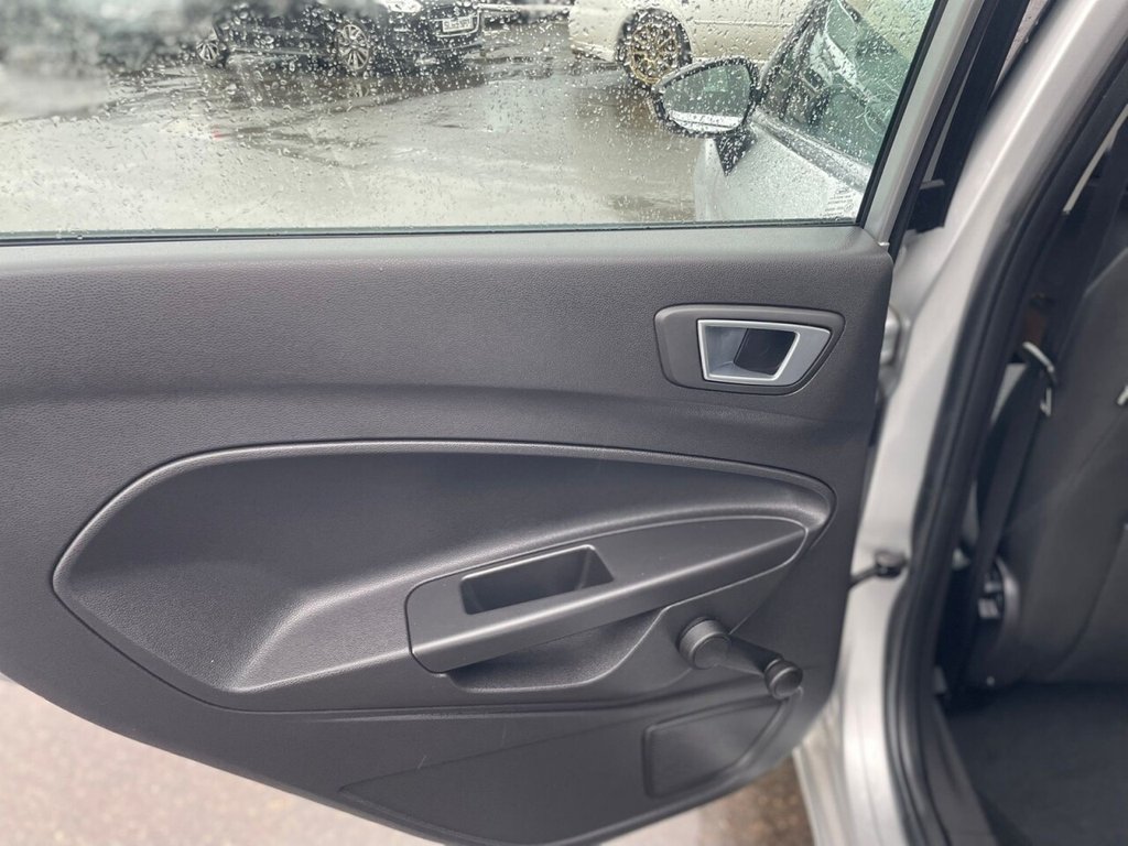 Used Ford Fiesta 2013 for sale - 77153201: Photo 25