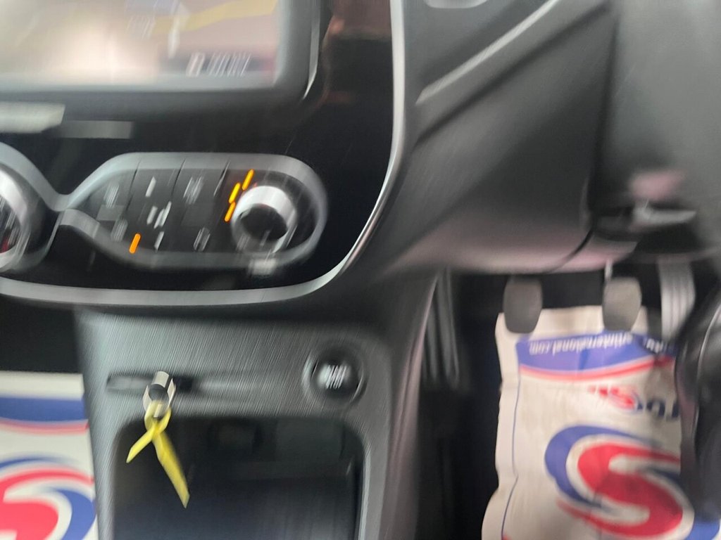 Used Renault Captur 2018 for sale - 76162713: Photo 26