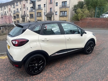 Used Renault Captur 2018 for sale - 76162713: Photo 2