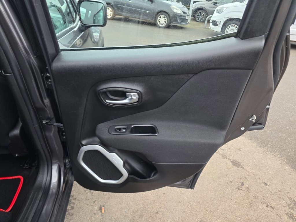 Used Jeep Renegade 2017 for sale - 77990873: Photo 25