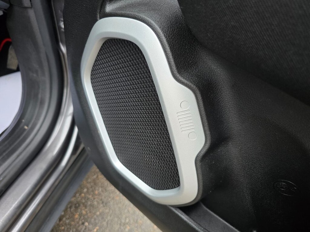 Used Jeep Renegade 2017 for sale - 77990873: Photo 36