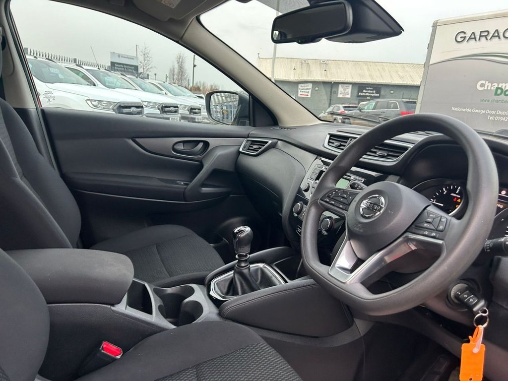 Used Nissan Qashqai 2017 for sale - 77668778: Photo 18