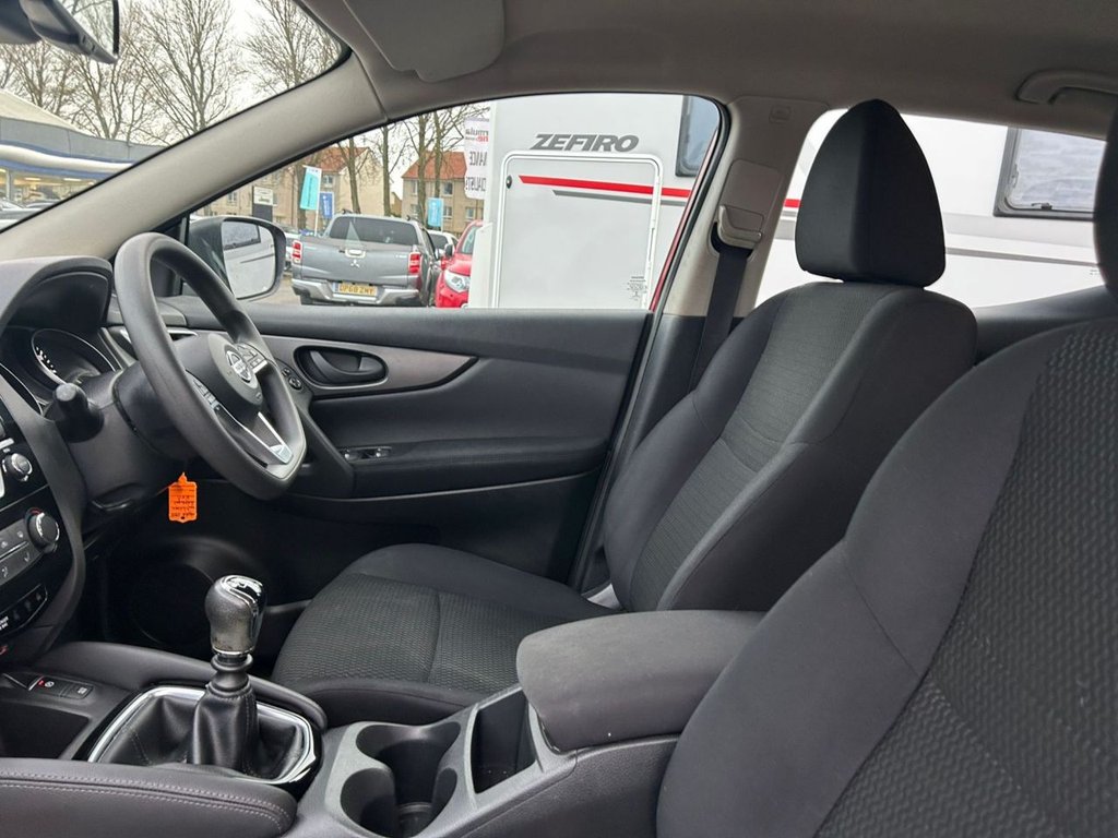 Used Nissan Qashqai 2017 for sale - 77668778: Photo 28