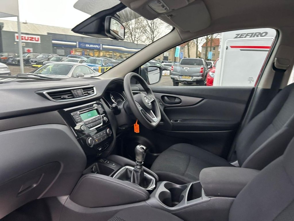 Used Nissan Qashqai 2017 for sale - 77668778: Photo 29