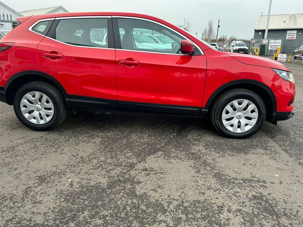 Used Nissan Qashqai 2017 for sale - 77668778: Photo 8
