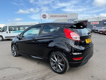 Used Ford Fiesta 2017 for sale - 75099045: Photo