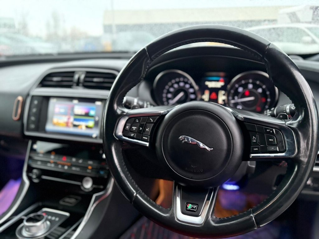 Used Jaguar XE 2015 for sale - 76654376: Photo 21