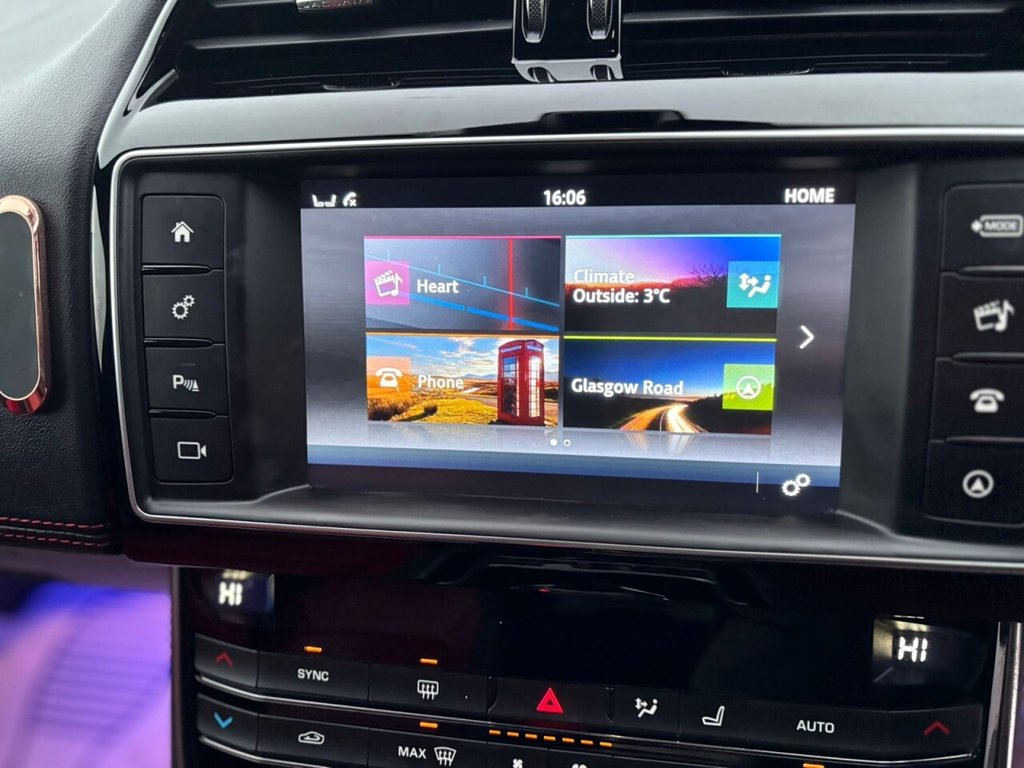 Used Jaguar XE 2015 for sale - 76654376: Photo 24