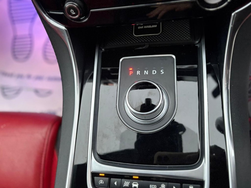 Used Jaguar XE 2015 for sale - 76654376: Photo 27