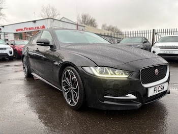 Used Jaguar XE 2015 for sale - 76654376: Photo