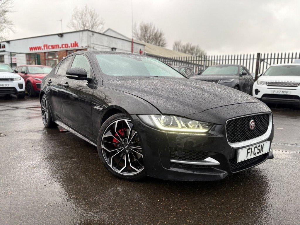 Used Jaguar XE 2015 for sale - 76654376: Photo 4