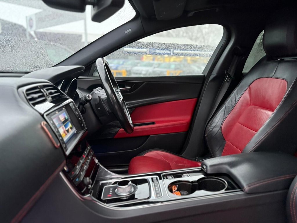 Used Jaguar XE 2015 for sale - 76654376: Photo 40