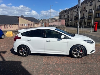 Used Ford Focus 2013 for sale - 75911359: Photo