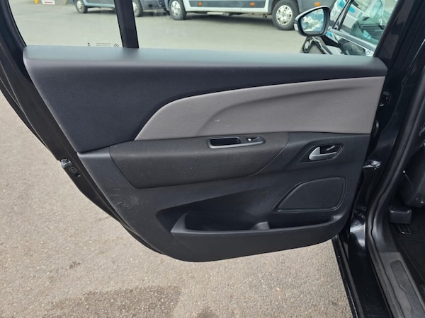 Used Citroen C4 Grand Picasso 2015 for sale - 74806276: Photo 37