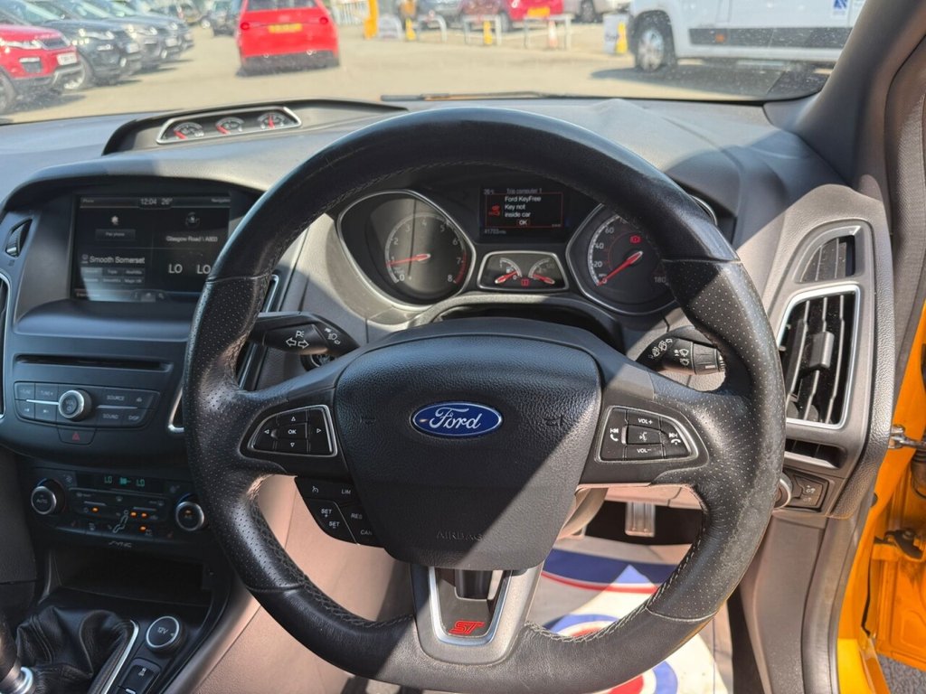Used Ford Focus 2015 for sale - 76162916: Photo 15