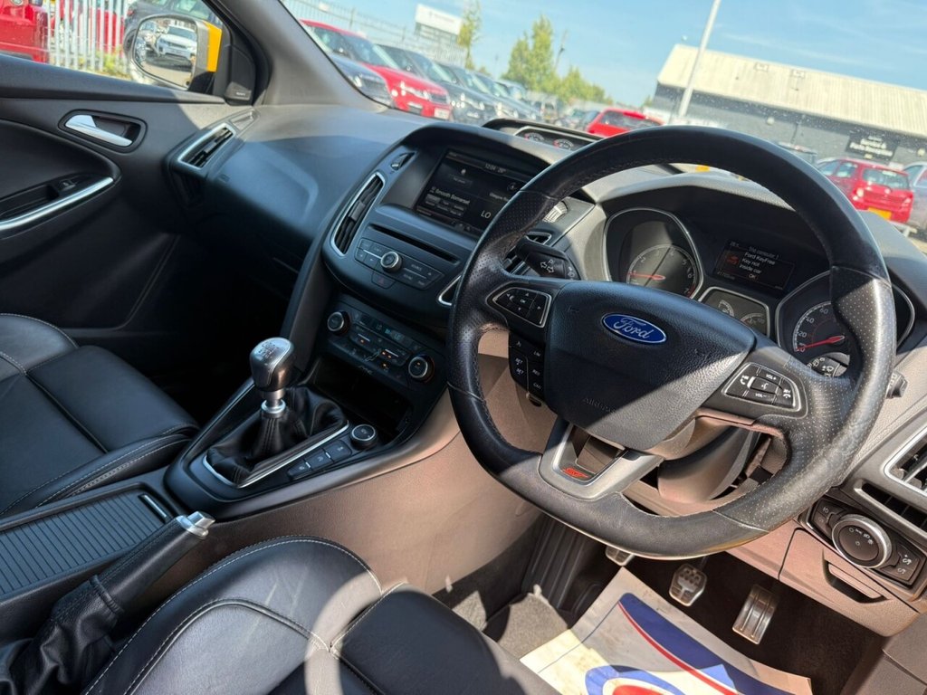 Used Ford Focus 2015 for sale - 76162916: Photo 17
