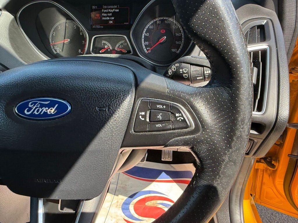 Used Ford Focus 2015 for sale - 76162916: Photo 19