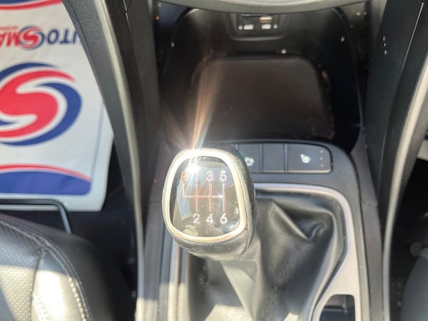 Used Hyundai Santa Fe 2015 for sale - 74806911: Photo 26