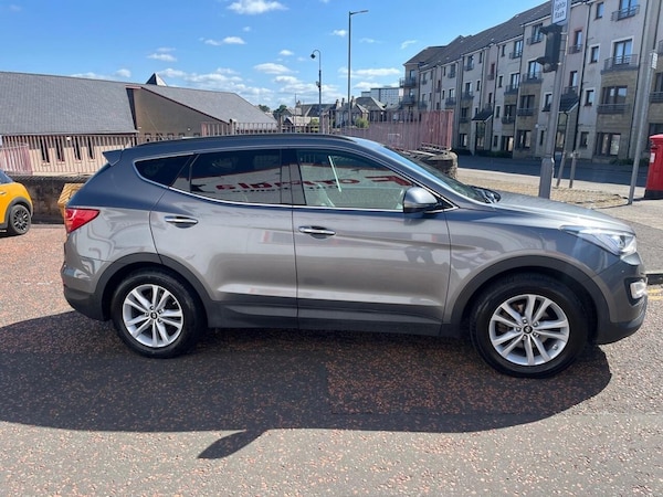 Used Hyundai Santa Fe 2015 for sale - 74806911: Photo 5