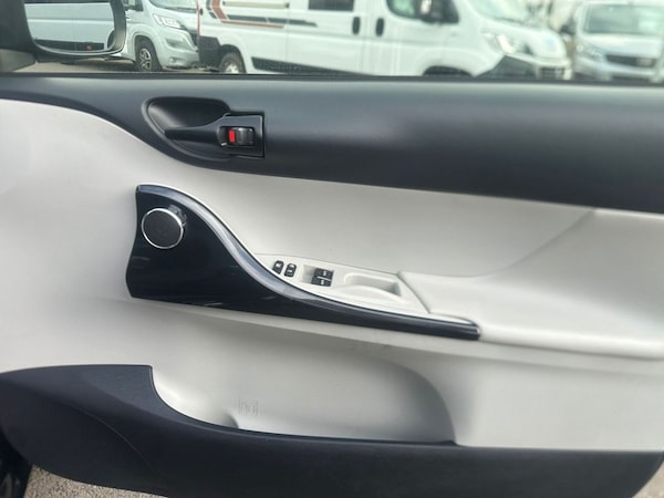 Used Toyota IQ 2012 for sale - 68595978: Photo 26