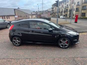 Used Ford Fiesta 2017 for sale - 74807070: Photo