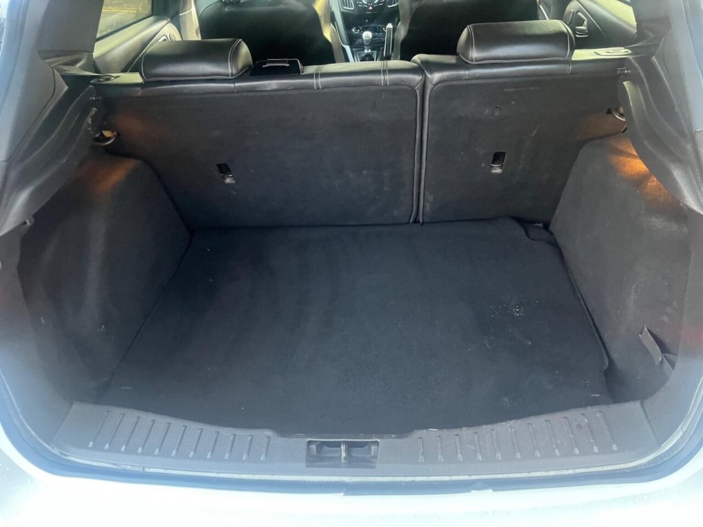 Used Ford Focus 2012 for sale - 76481886: Photo 29