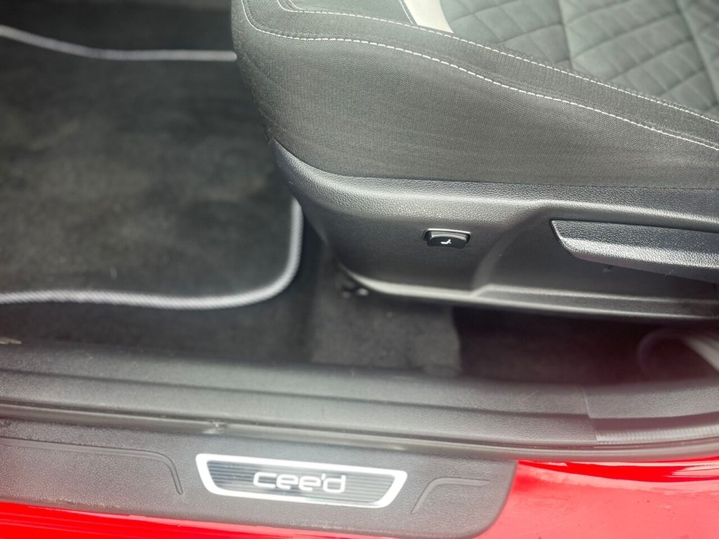 Used Kia Ceed 2017 for sale - 77463519: Photo 27