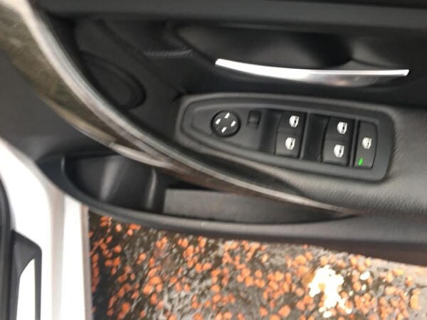 Used BMW 3 Series 2013 for sale - 69944655: Photo 32