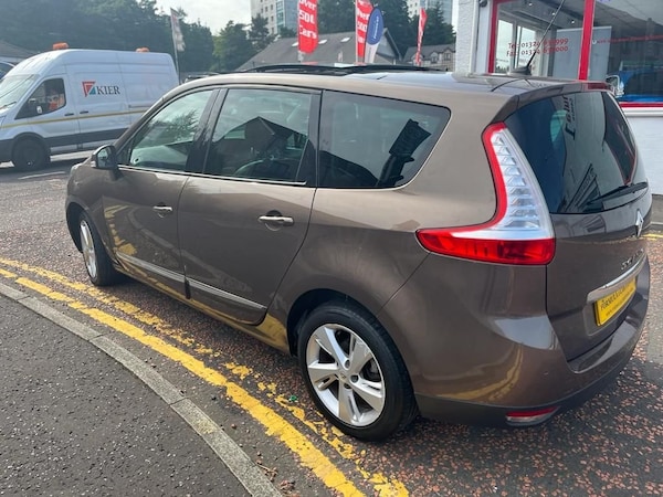 Used Renault Grand Scenic 2012 for sale - 68955744: Photo 10