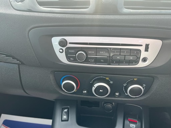 Used Renault Grand Scenic 2012 for sale - 68955744: Photo 27