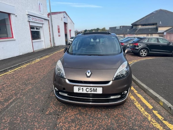 Used Renault Grand Scenic 2012 for sale - 68955744: Photo 4